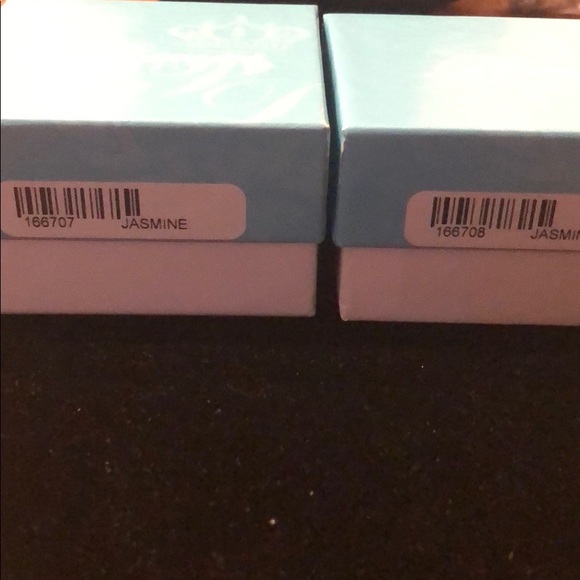 Premier Designs "Jasmine" Rings - Picture 4 of 4